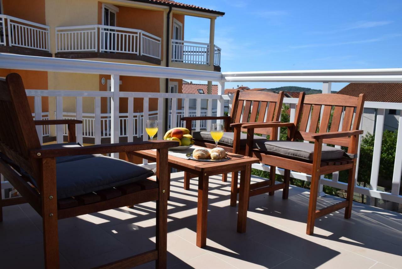 Apartments Zelic Vodice Exterior foto