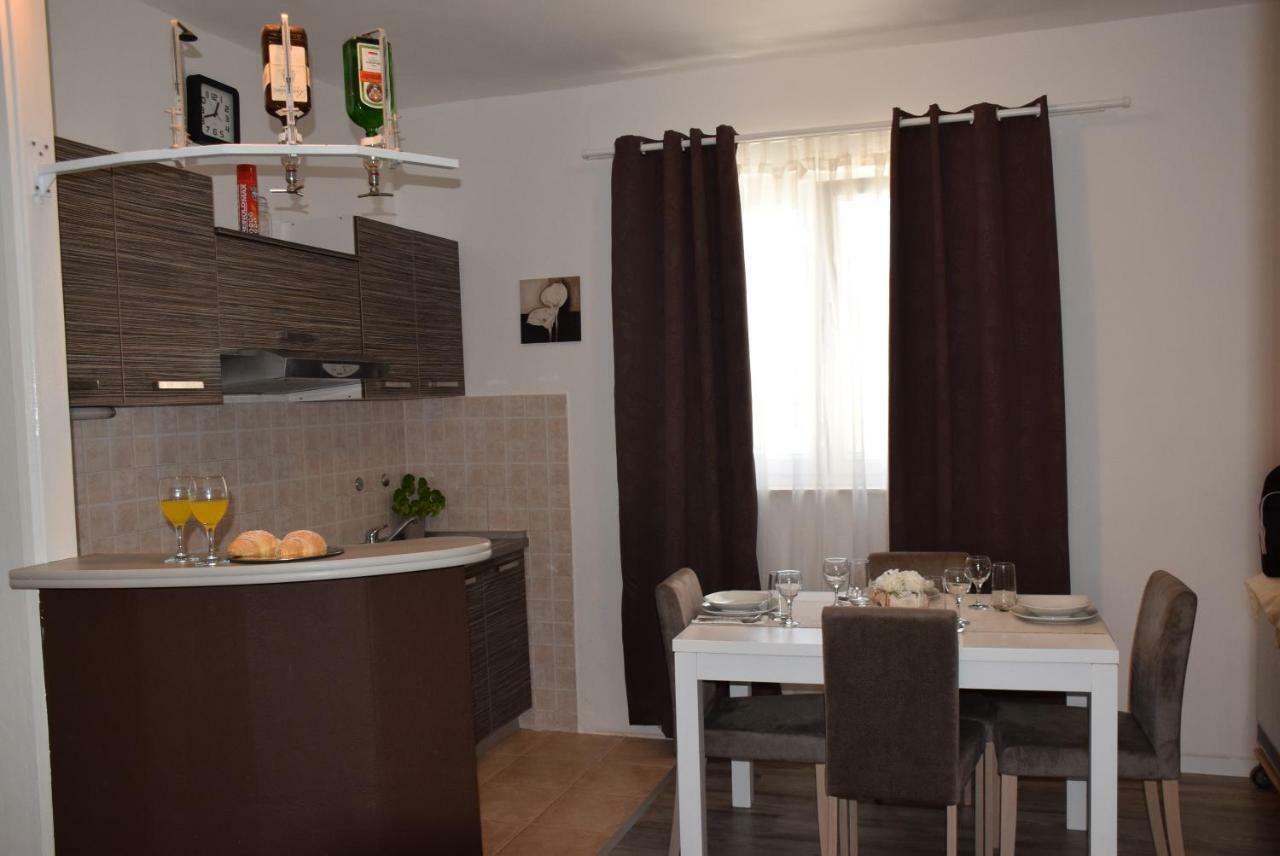 Apartments Zelic Vodice Exterior foto